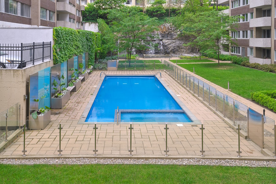 apartment le parc outdoor swimming pool