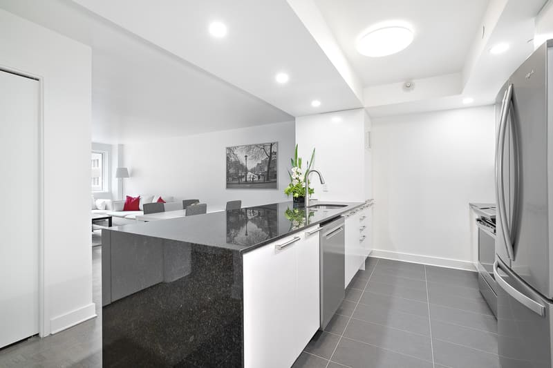 208-kitchen-living